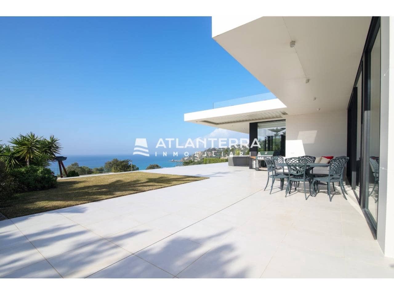 5 soveværelse Villa til salg i Tarifa med swimmingpool garage - € 3.750.000 (Ref: 8707534)