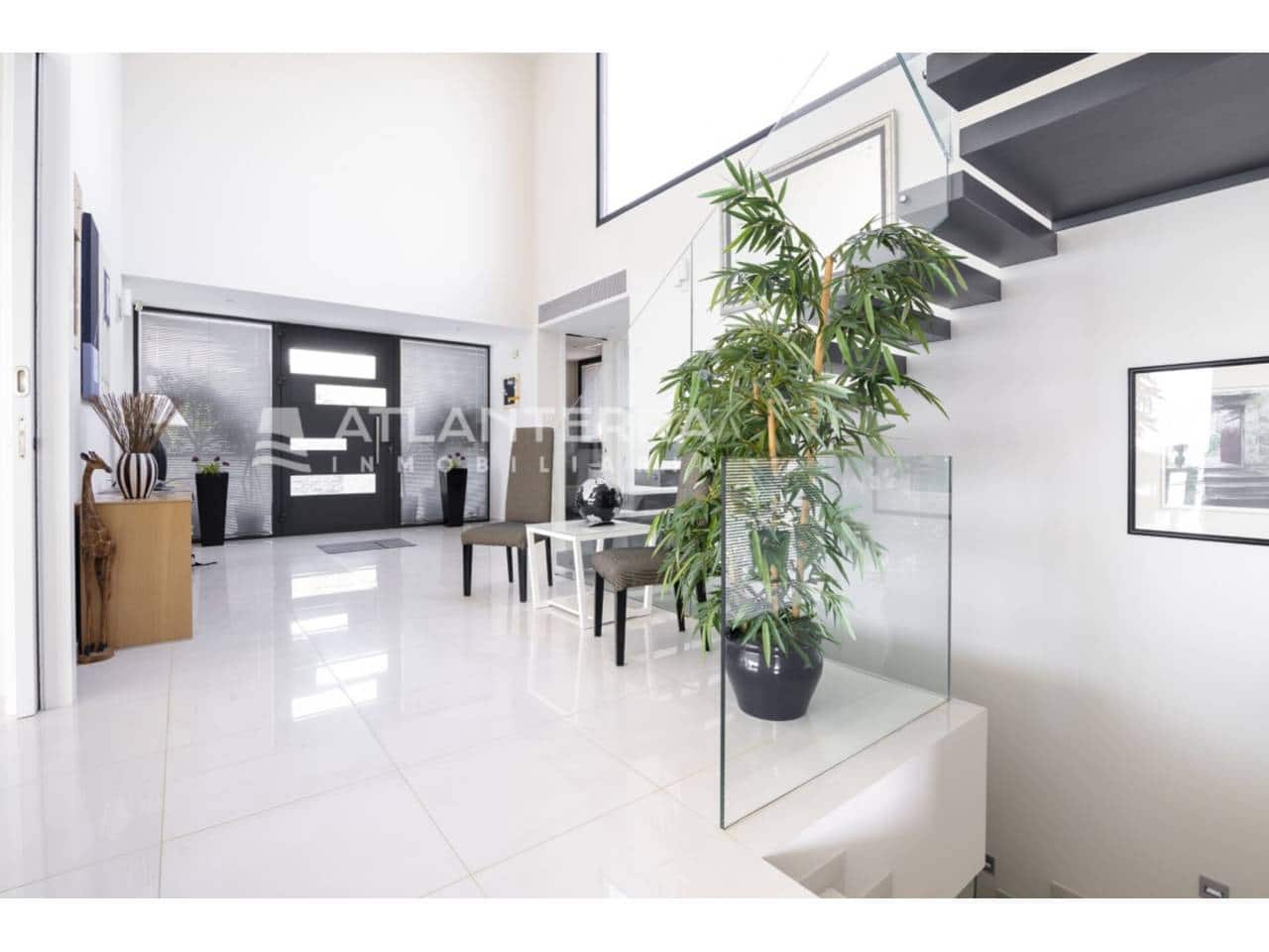 5 soveværelse Villa til salg i Tarifa med swimmingpool garage - € 3.750.000 (Ref: 8707534)