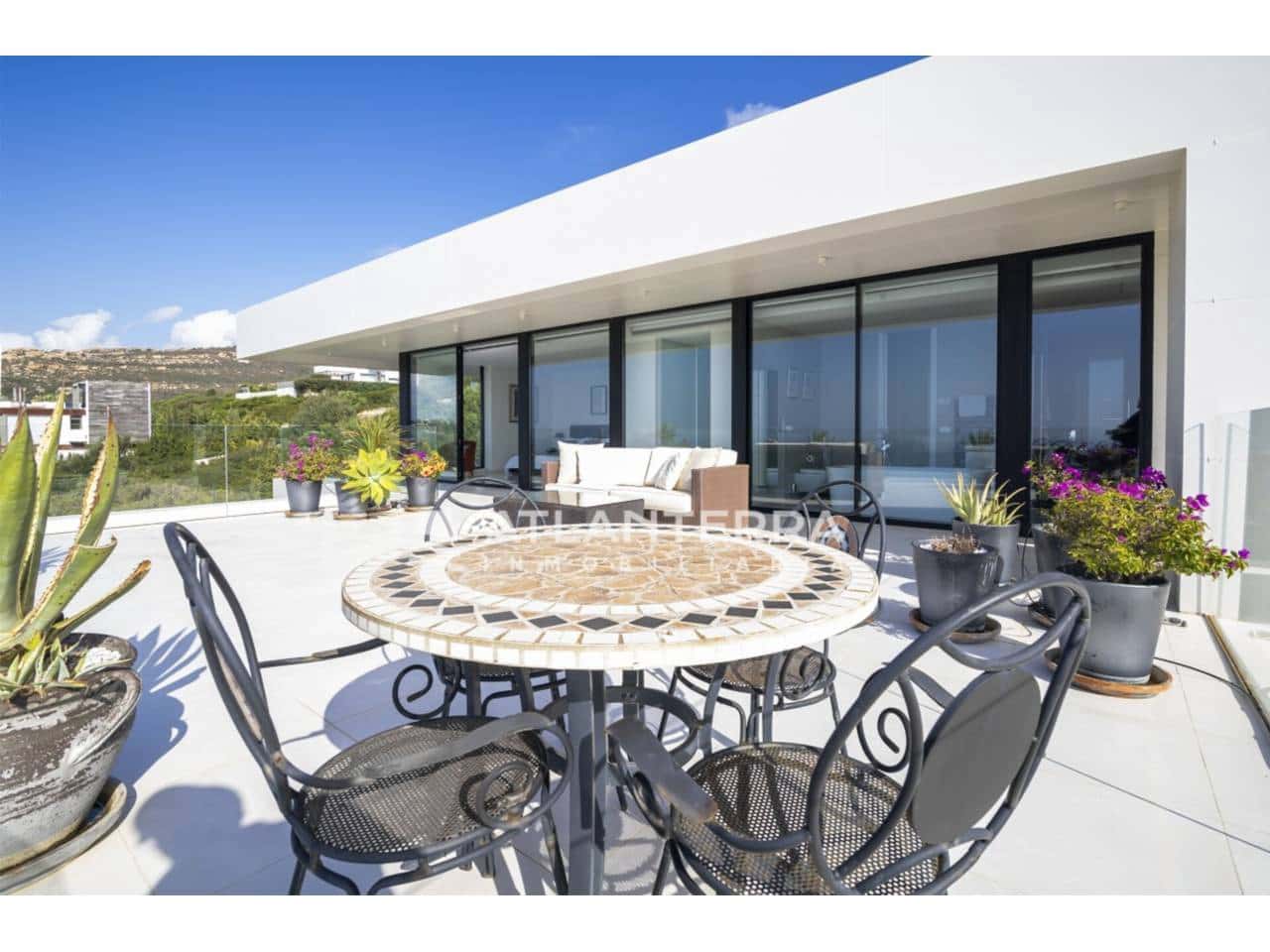 5 soveværelse Villa til salg i Tarifa med swimmingpool garage - € 3.750.000 (Ref: 8707534)