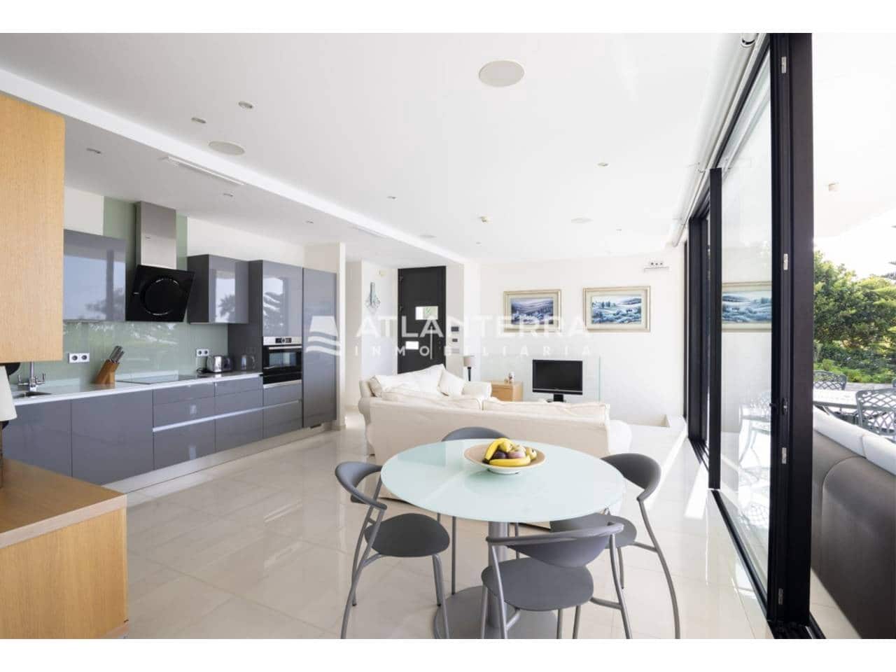 5 soveværelse Villa til salg i Tarifa med swimmingpool garage - € 3.750.000 (Ref: 8707534)