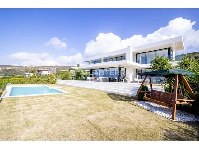 5 bedroom Villa for sale in Tarifa with pool garage - € 3,750,000 (Ref: 8707534)
