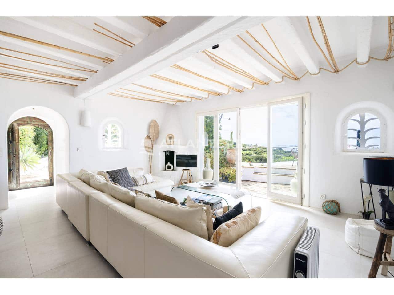 4 soveværelse Villa til salg i Tarifa med swimmingpool - € 1.395.000 (Ref: 9007252)