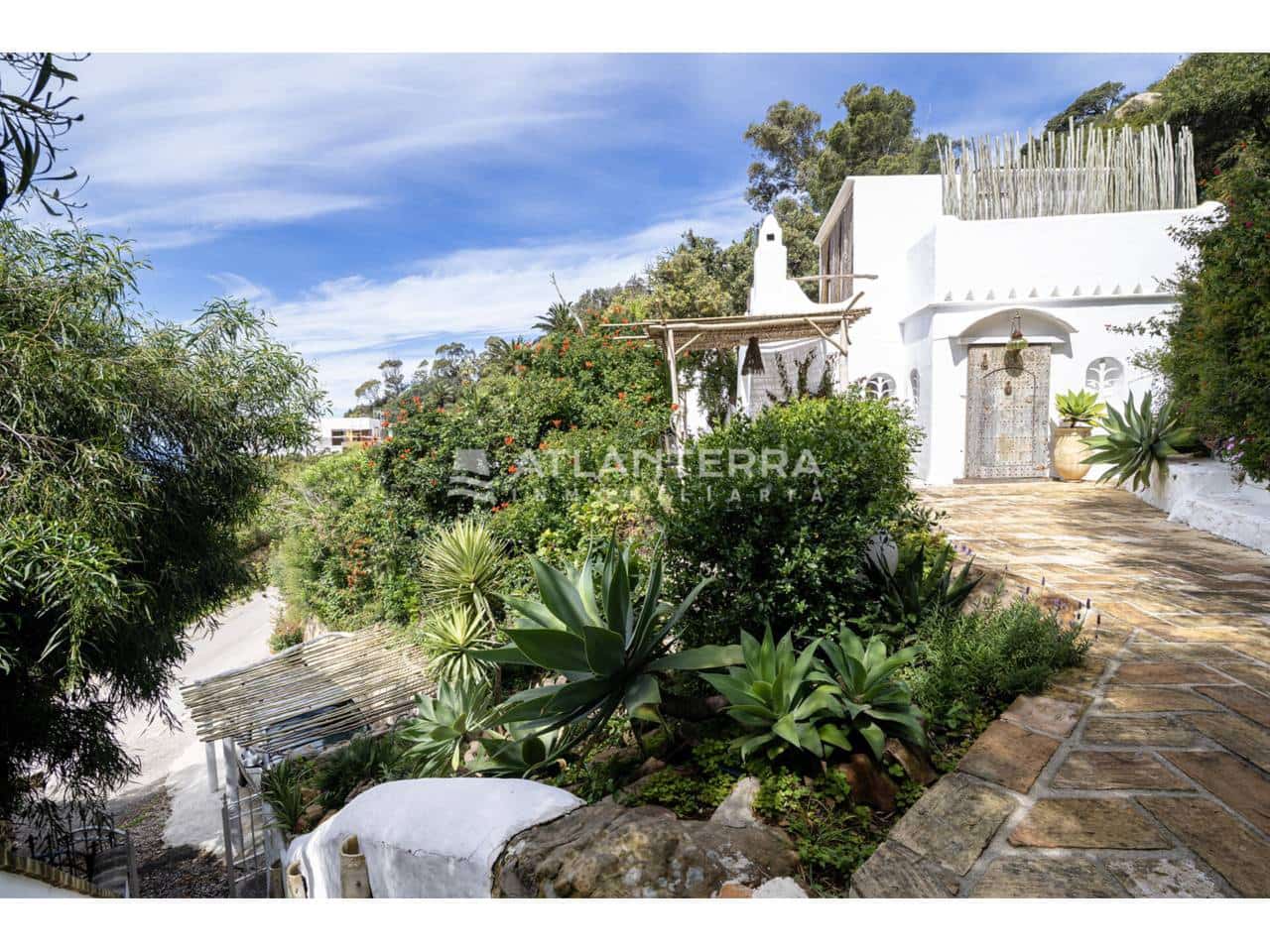 4 soveværelse Villa til salg i Tarifa med swimmingpool - € 1.395.000 (Ref: 9007252)