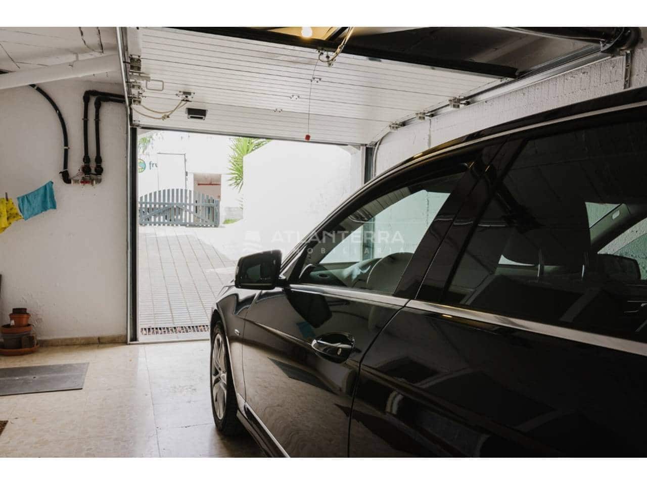 3 makuuhuone Paritalo myytävänä paikassa Zahara de los Atunes mukana uima-altaan 
autotalli - 595 000 € (Ref: 9569261)