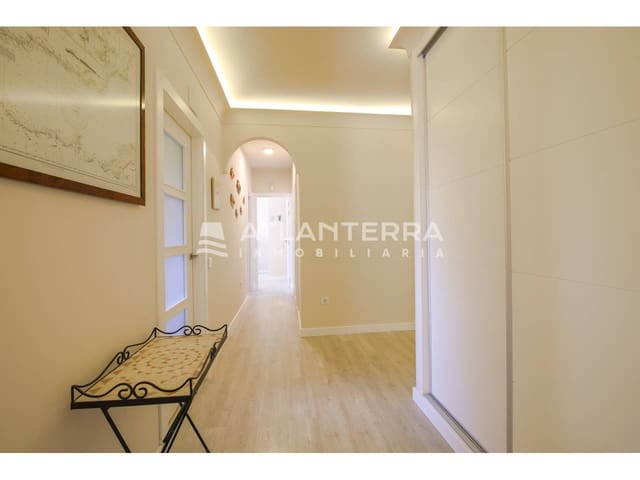 3 soveværelse Lejlighed til salg i Zahara de los Atunes, Barbate med swimmingpool garage - € 580.000 (Ref: 9569262)