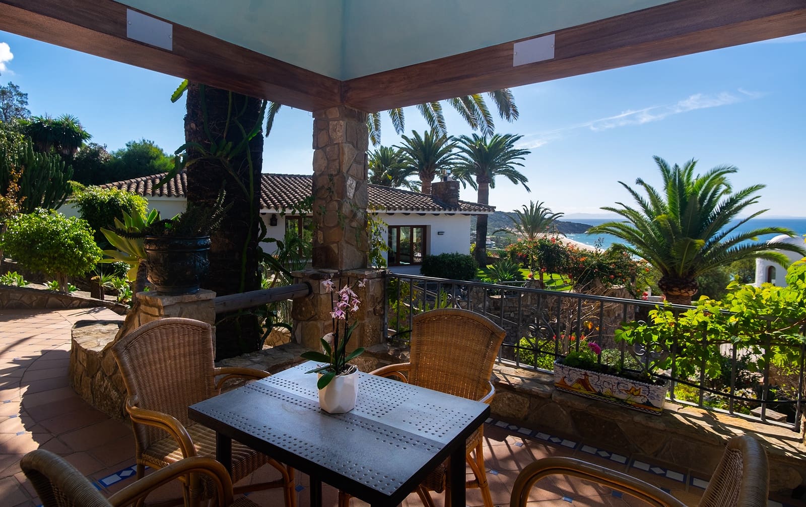 Casa de 4 habitaciones en Zahara de los Atunes en venta con piscina garaje - 2.700.000 € (Ref: 9649918)