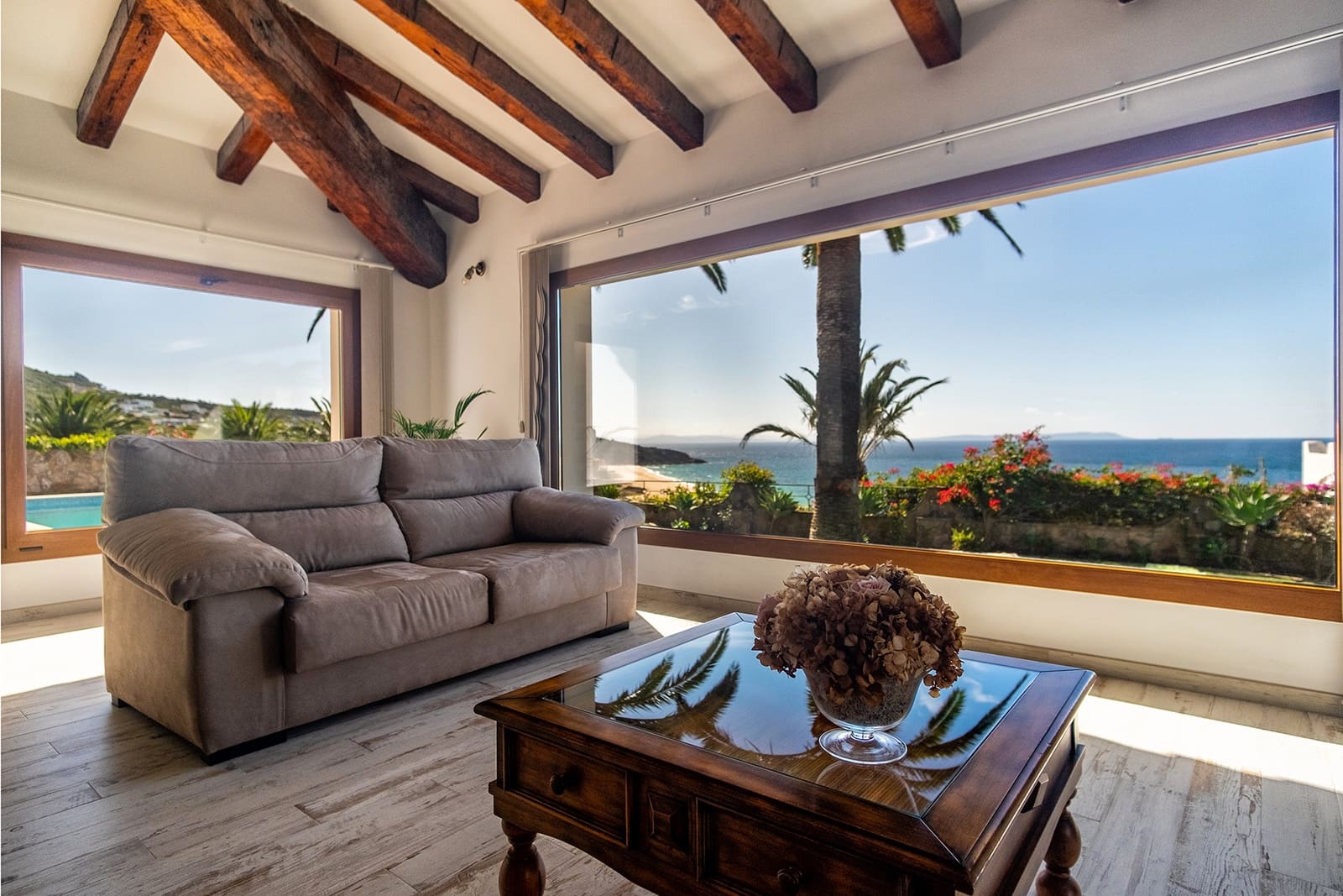 Casa de 4 habitaciones en Zahara de los Atunes en venta con piscina garaje - 2.700.000 € (Ref: 9649918)