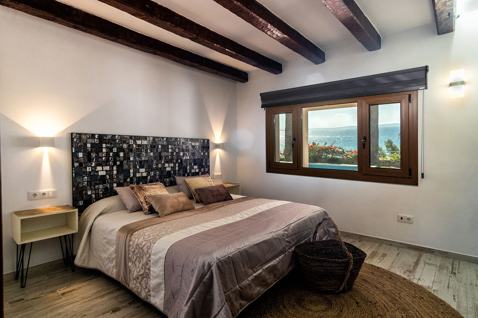 Casa de 4 habitaciones en Zahara de los Atunes en venta con piscina garaje - 2.700.000 € (Ref: 9649918)