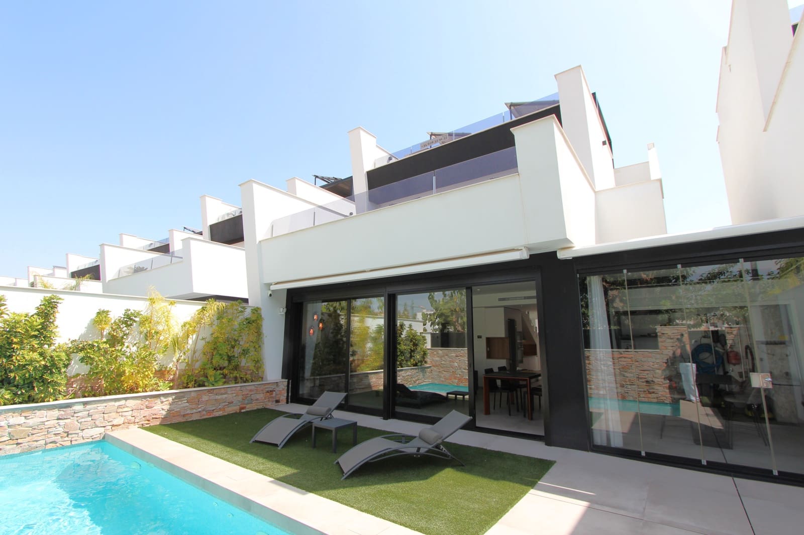 3 Zimmer Villa zu verkaufen in Santiago de la Ribera mit Pool Garage - 549.000 € (Ref: 10049872)
