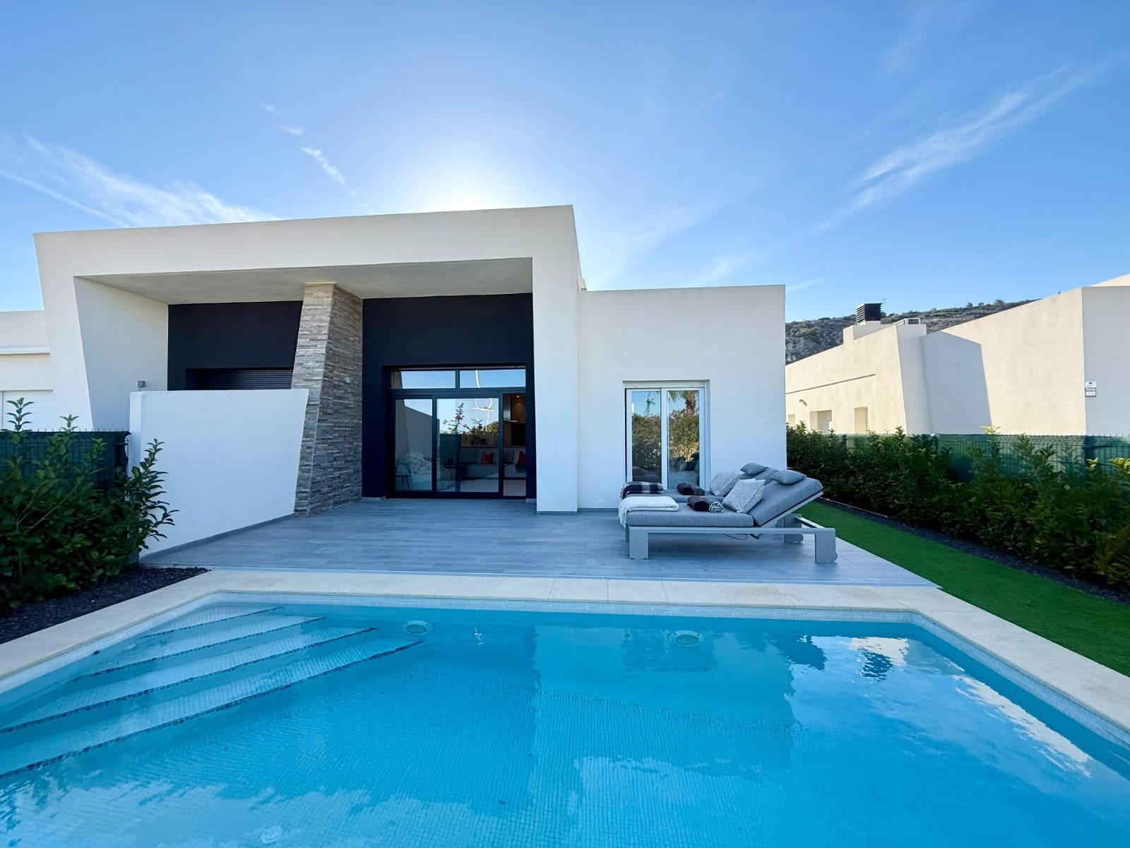 Chalet de 3 habitaciones en Algorfa en venta con piscina - 449.000 € (Ref: 10055737)