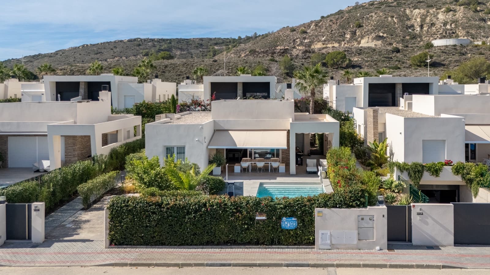 2 soverom Villa til salgs i Algorfa med svømmebasseng garasje - € 540 000 (Ref: 10057146)