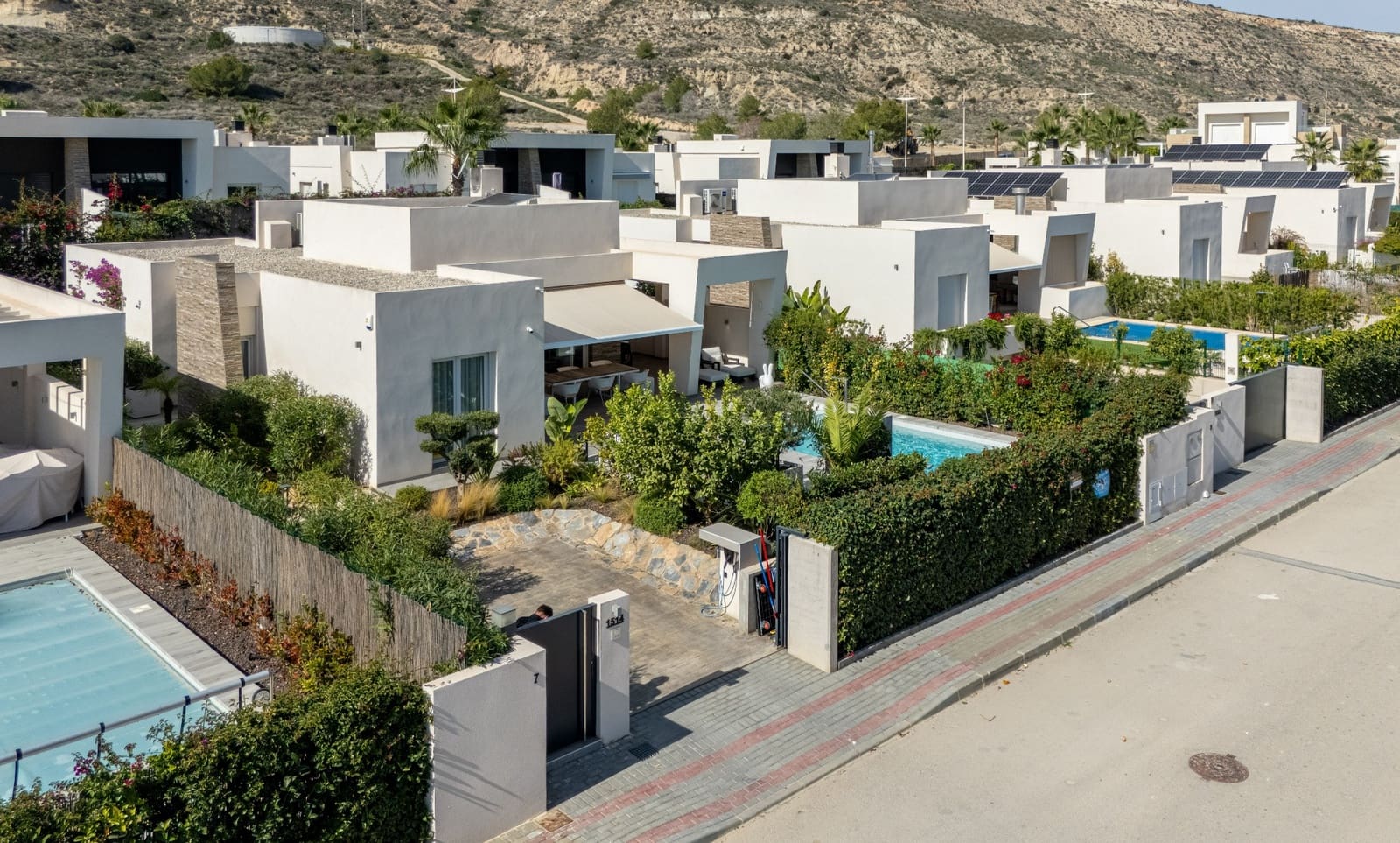2 soverom Villa til salgs i Algorfa med svømmebasseng garasje - € 540 000 (Ref: 10057146)