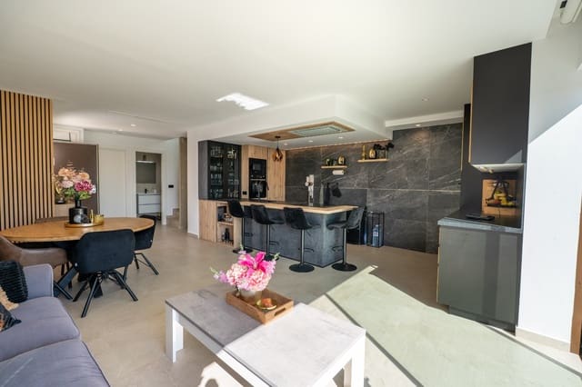 4 Zimmer Villa zu verkaufen in Algorfa mit Pool Garage - 699.000 € (Ref: 10057556)