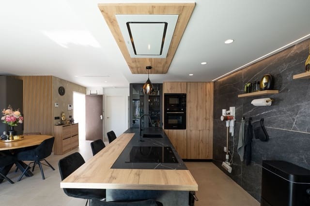 4 Zimmer Villa zu verkaufen in Algorfa mit Pool Garage - 699.000 € (Ref: 10057556)