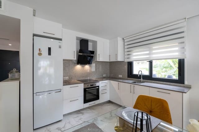 3 soveværelse Villa til salg i Murcia by med swimmingpool garage - € 1.698.000 (Ref: 10059525)