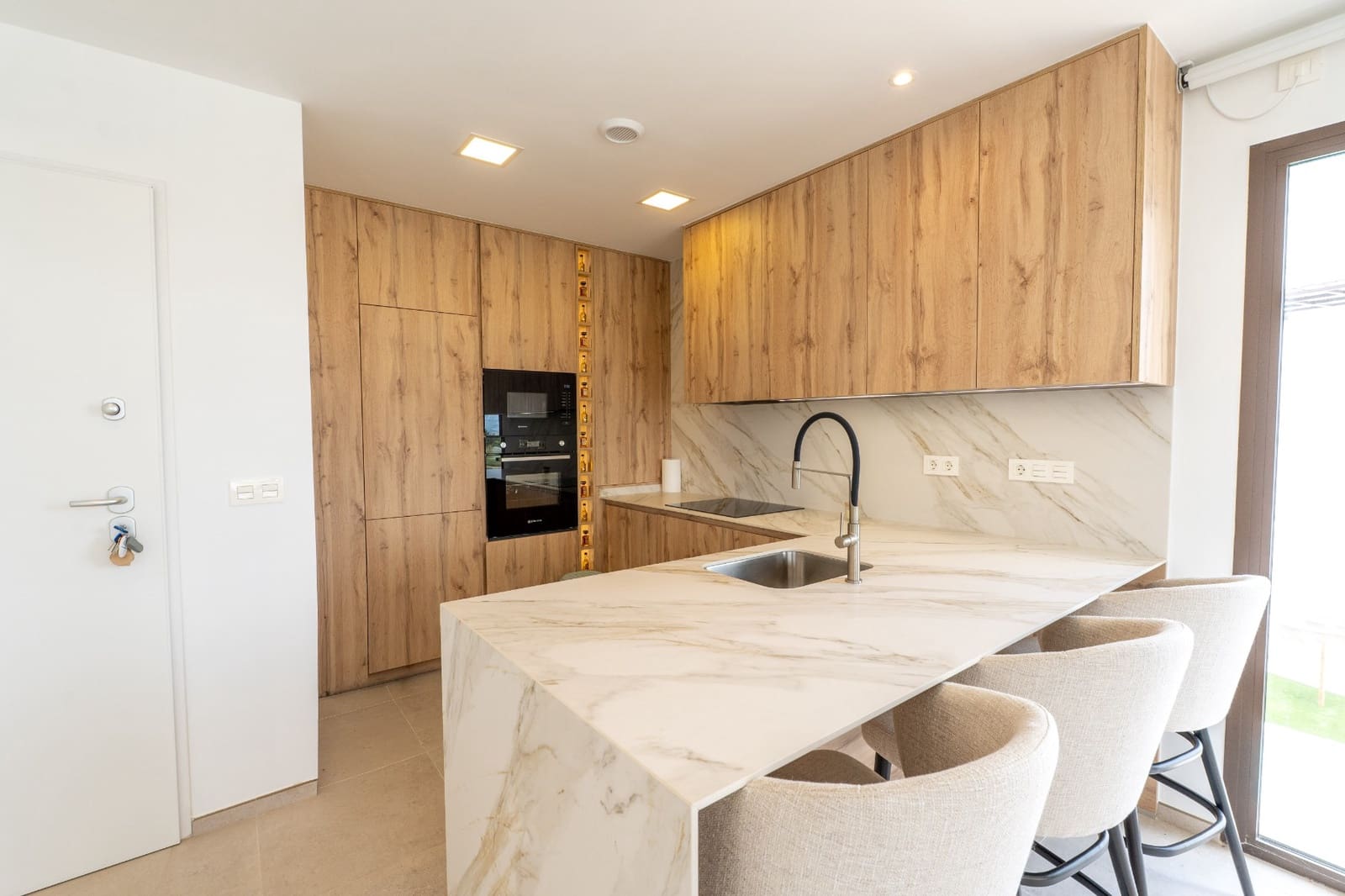 2 soverom Penthouse til salgs i Los Alcazares med svømmebasseng garasje - € 535 000 (Ref: 10060212)