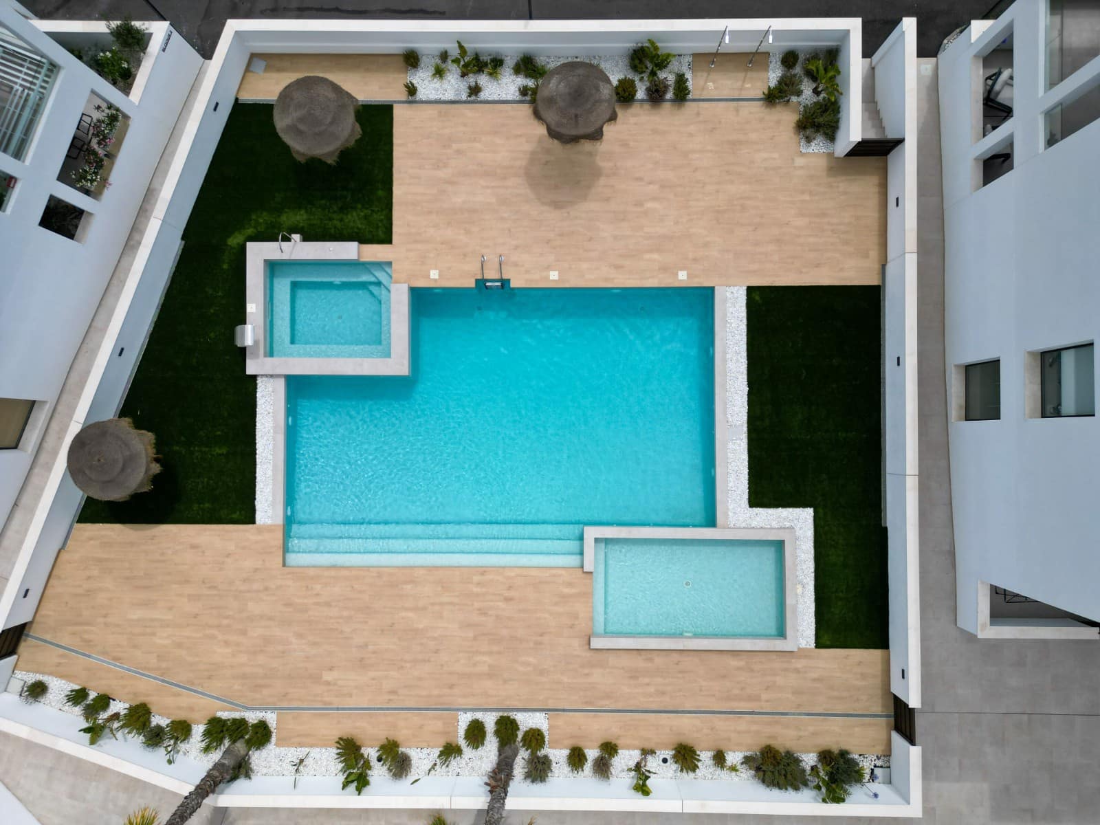 2 soverom Penthouse til salgs i Los Alcazares med svømmebasseng garasje - € 535 000 (Ref: 10060212)