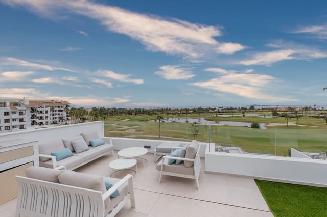 Ático de 2 habitaciones en Las Lomas de Rame - Bahía Bella, Los Alcázares en venta con piscina garaje - 535.000 € (Ref: 10060212)