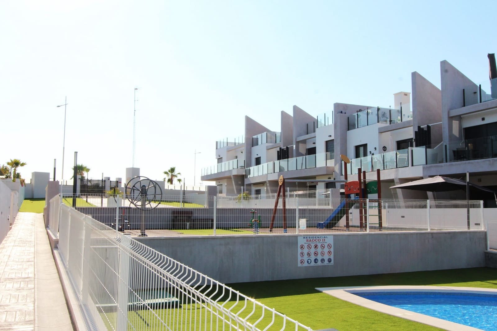 Ático de 2 habitaciones en San Miguel de Salinas en venta con piscina - 249.900 € (Ref: 10060350)