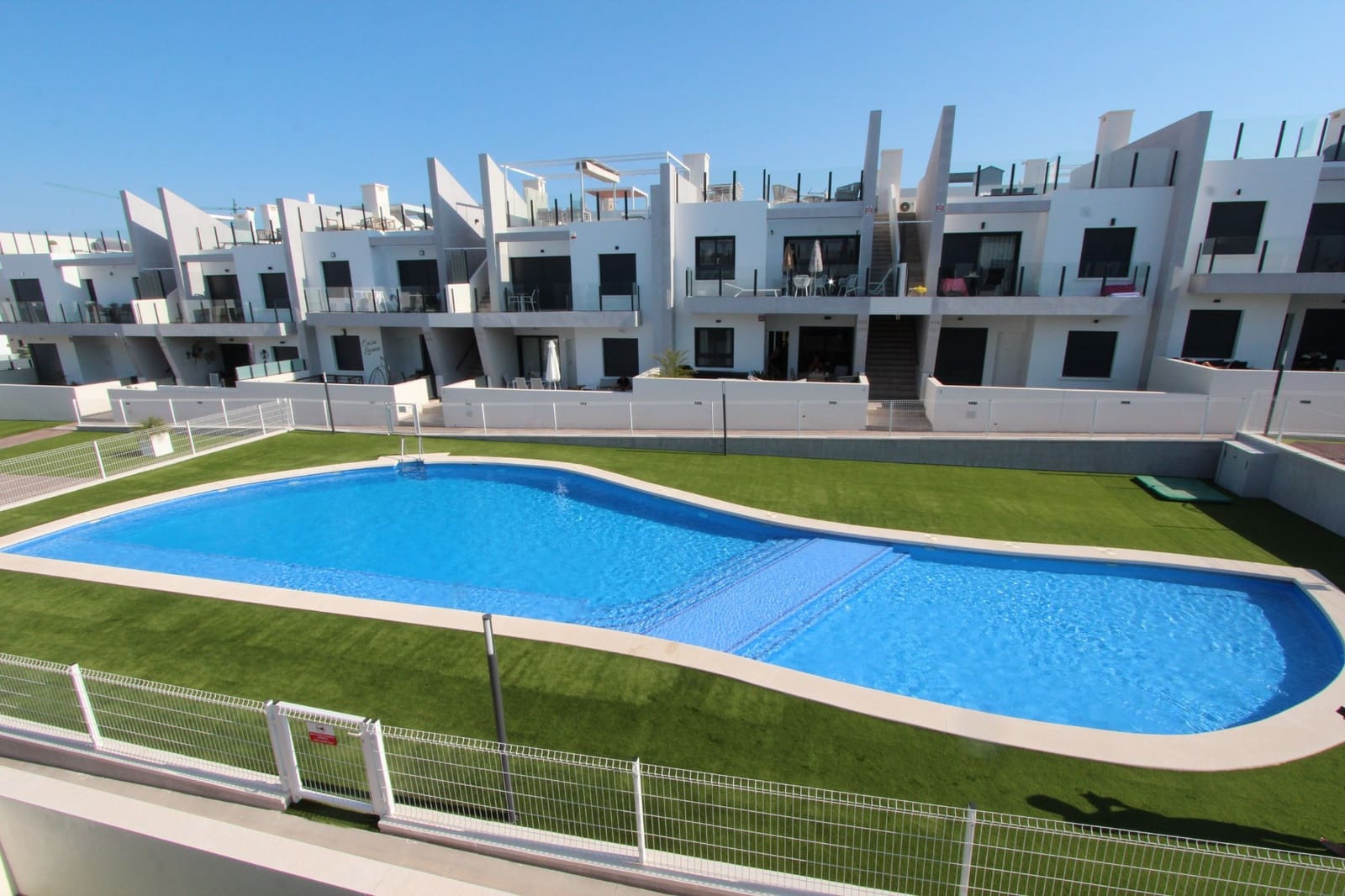 Ático de 2 habitaciones en San Miguel de Salinas en venta con piscina - 249.900 € (Ref: 10060350)