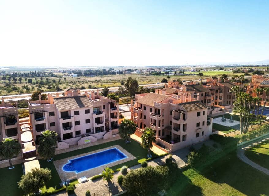 Ático de 2 habitaciones en Los Alcázares en venta con piscina garaje - 185.000 € (Ref: 10116083)