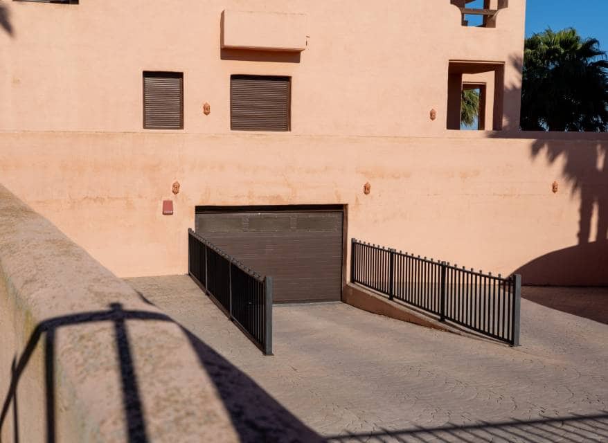 Ático de 2 habitaciones en Los Alcázares en venta con piscina garaje - 185.000 € (Ref: 10116083)