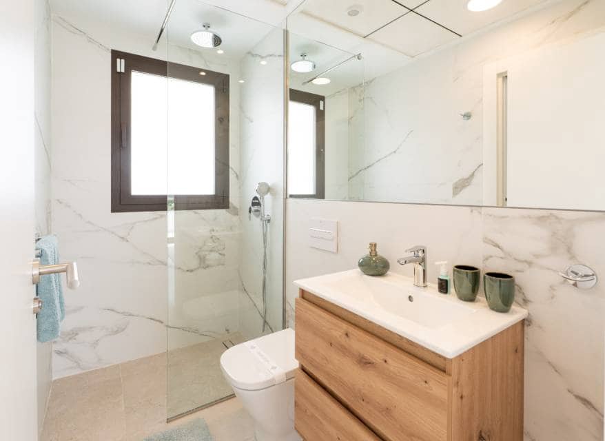 2 sypialnia Penthouse na sprzedaż w Los Alcazares z basenem garażem - 499 000 € (Ref: 10116084)