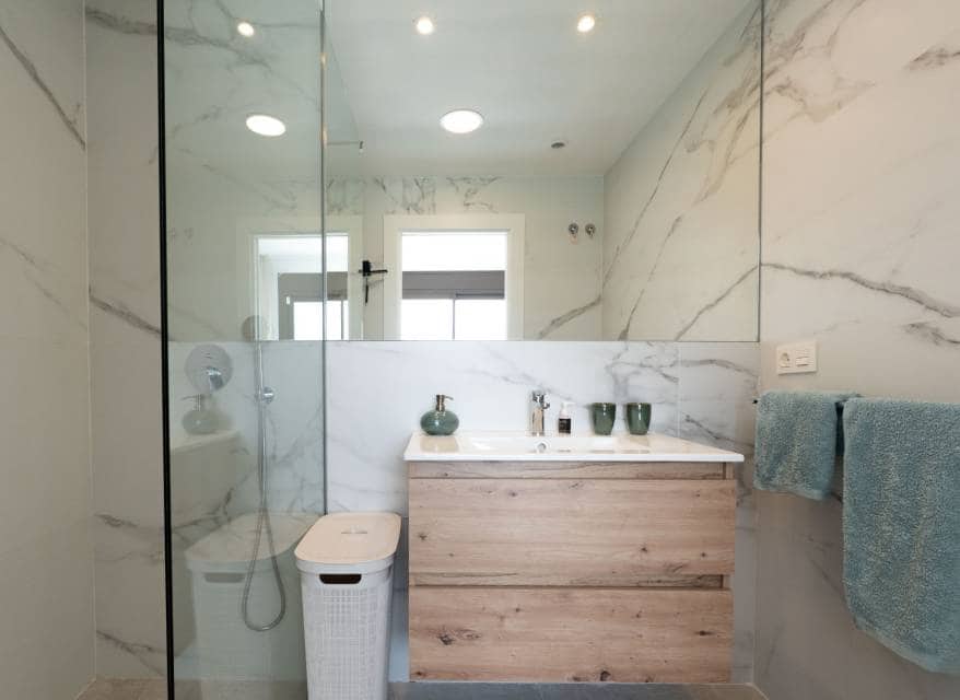 2 sypialnia Penthouse na sprzedaż w Los Alcazares z basenem garażem - 499 000 € (Ref: 10116084)