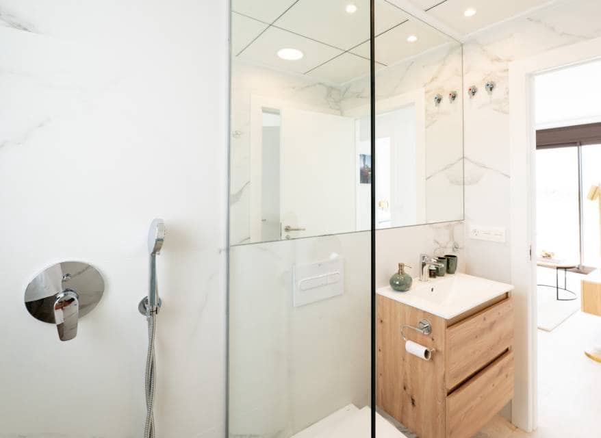 2 sypialnia Penthouse na sprzedaż w Los Alcazares z basenem garażem - 499 000 € (Ref: 10116084)