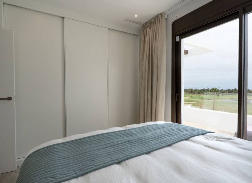 2 sypialnia Penthouse na sprzedaż w Los Alcazares z basenem garażem - 499 000 € (Ref: 10116084)