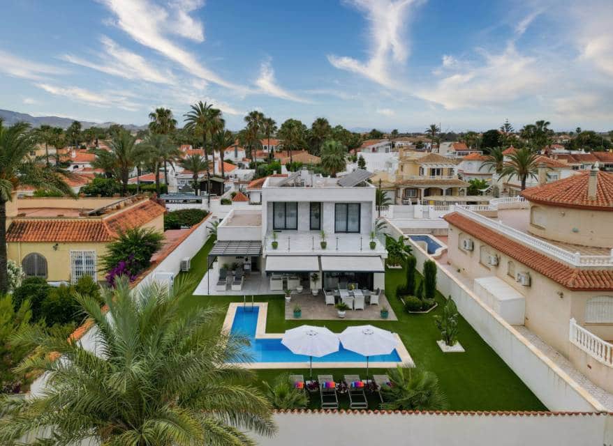 3 quarto Moradia para venda em Los Nietos com piscina garagem - 1 598 000 € (Ref: 10116086)
