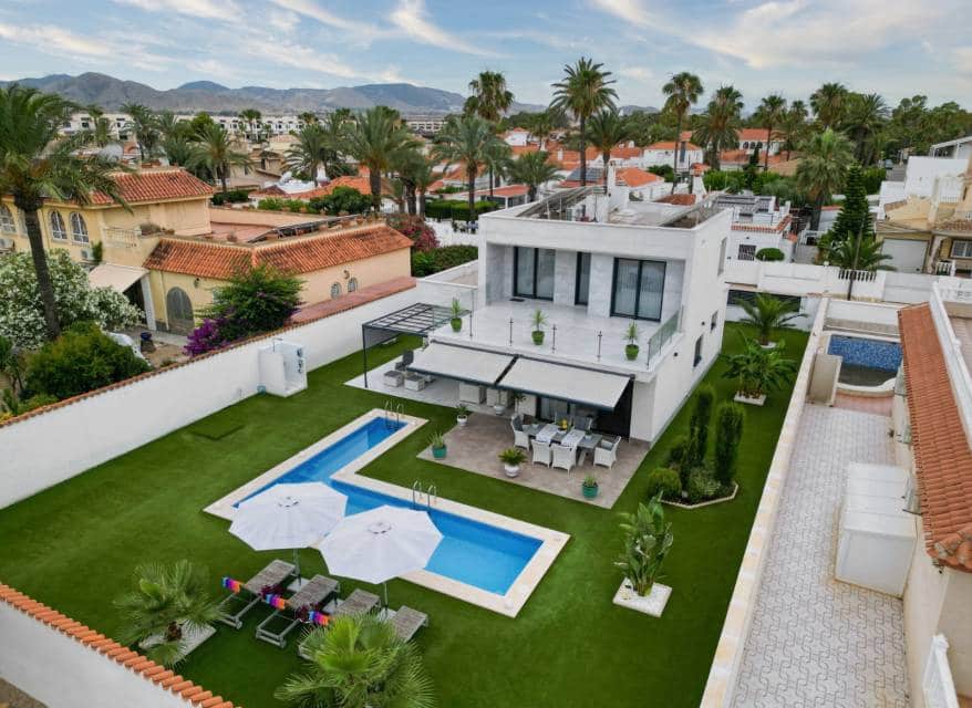 3 quarto Moradia para venda em Los Nietos com piscina garagem - 1 598 000 € (Ref: 10116086)