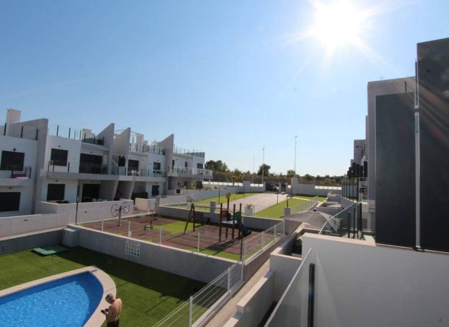 2 chambre Penthouse à vendre à San Miguel de Salinas avec piscine - 249 900 € (Ref: 10116087)