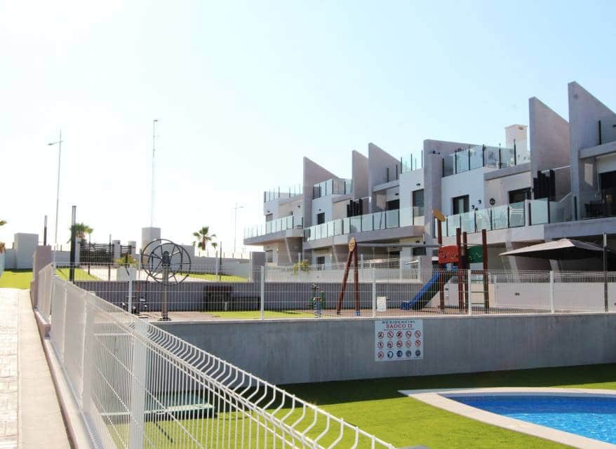 2 chambre Penthouse à vendre à San Miguel de Salinas avec piscine - 249 900 € (Ref: 10116087)