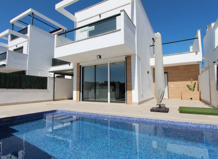 Chalet de 3 habitaciones en Roda en venta con piscina - 479.000 € (Ref: 10116088)
