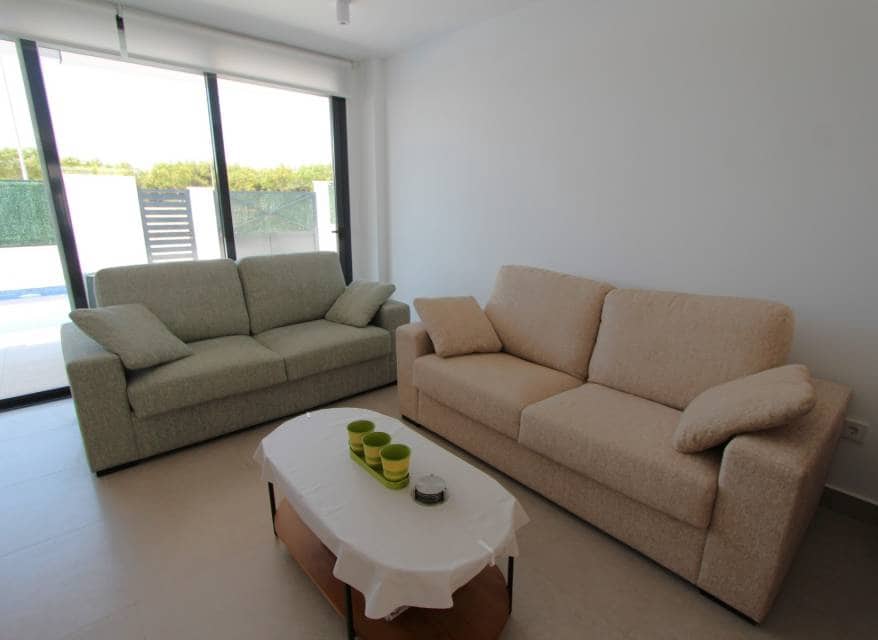 Chalet de 3 habitaciones en Roda en venta con piscina - 479.000 € (Ref: 10116088)