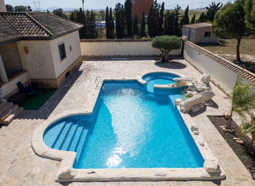 4 slaapkamer Villa te koop in Los Alcazares met zwembad garage - € 935.000 (Ref: 10116090)