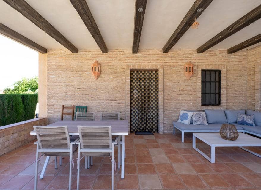 4 slaapkamer Villa te koop in Los Alcazares met zwembad garage - € 935.000 (Ref: 10116090)