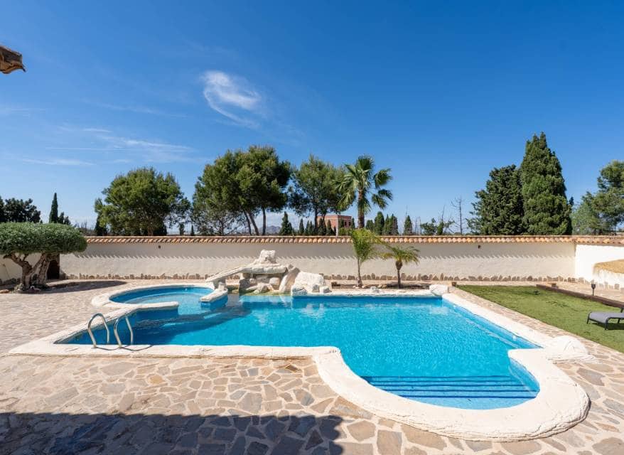 4 slaapkamer Villa te koop in Los Alcazares met zwembad garage - € 935.000 (Ref: 10116090)