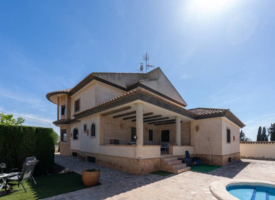 4 slaapkamer Villa te koop in Los Alcazares met zwembad garage - € 935.000 (Ref: 10116090)