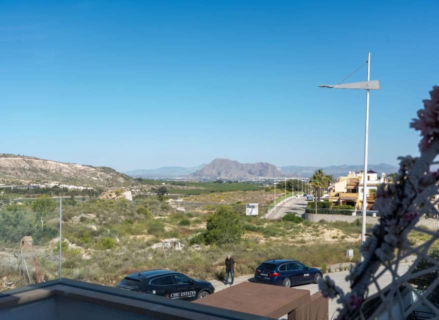4 Zimmer Villa zu verkaufen in Algorfa mit Pool Garage - 699.000 € (Ref: 10116091)