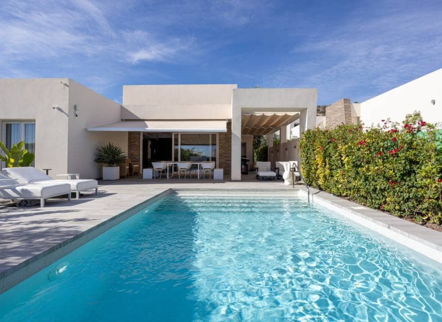 2 bedroom Villa for sale in Algorfa with pool - € 540,000 (Ref: 10116093)