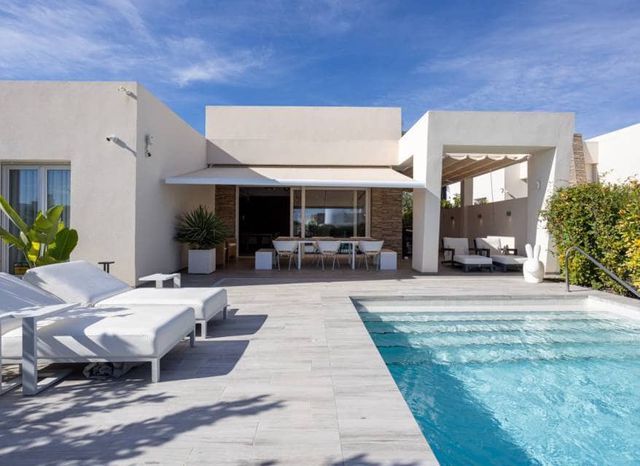 2 soverom Villa til salgs i Algorfa med svømmebasseng - € 540 000 (Ref: 10116093)