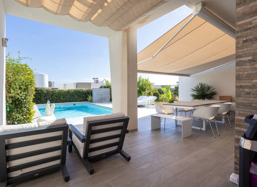 2 bedroom Villa for sale in Algorfa with pool - € 540,000 (Ref: 10116093)
