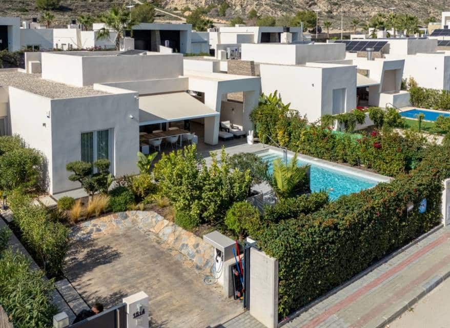 2 bedroom Villa for sale in Algorfa with pool - € 540,000 (Ref: 10116093)