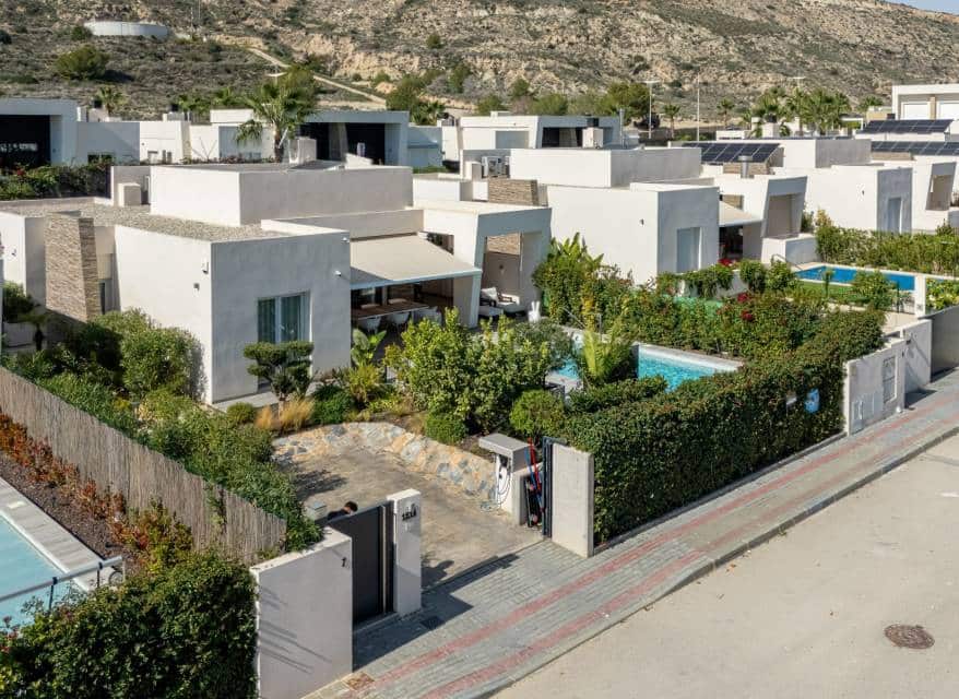2 bedroom Villa for sale in Algorfa with pool - € 540,000 (Ref: 10116093)