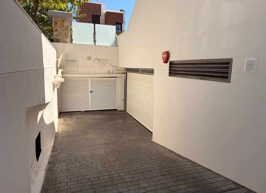 2 soveværelse Penthouse til salg i Los Alcazares med swimmingpool garage - € 399.900 (Ref: 10120828)