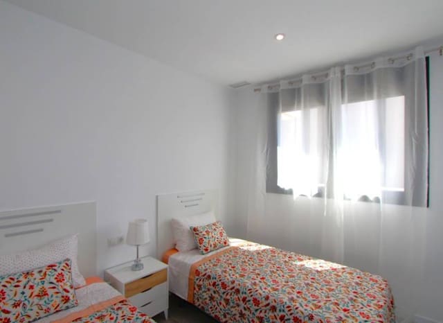 2 makuuhuone Huoneisto myytävänä paikassa Dehesa de Campoamor, Orihuela mukana uima-altaan - 330 000 € (Ref: 10130915)