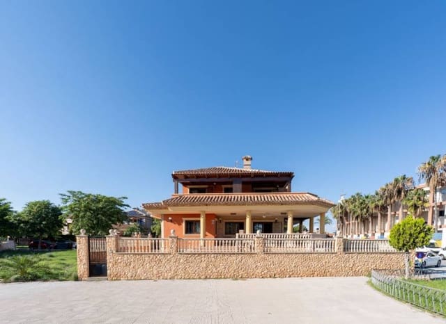 5 sypialnia Willa na sprzedaż w Los Narejos - Punta Calera, Los Alcázares z basenem garażem - 2 150 000 € (Ref: 10183587)