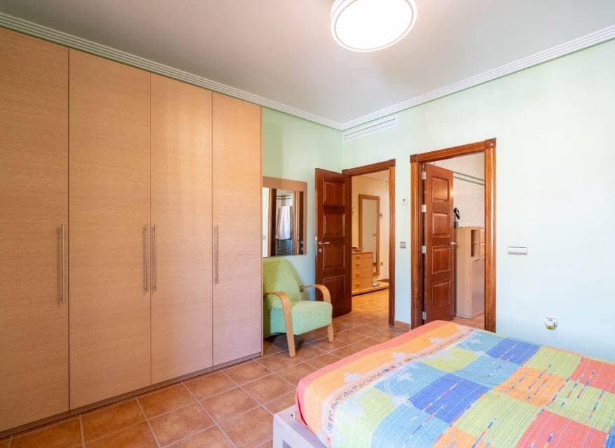 5 sypialnia Willa na sprzedaż w Los Alcazares z basenem garażem - 2 150 000 € (Ref: 10183587)